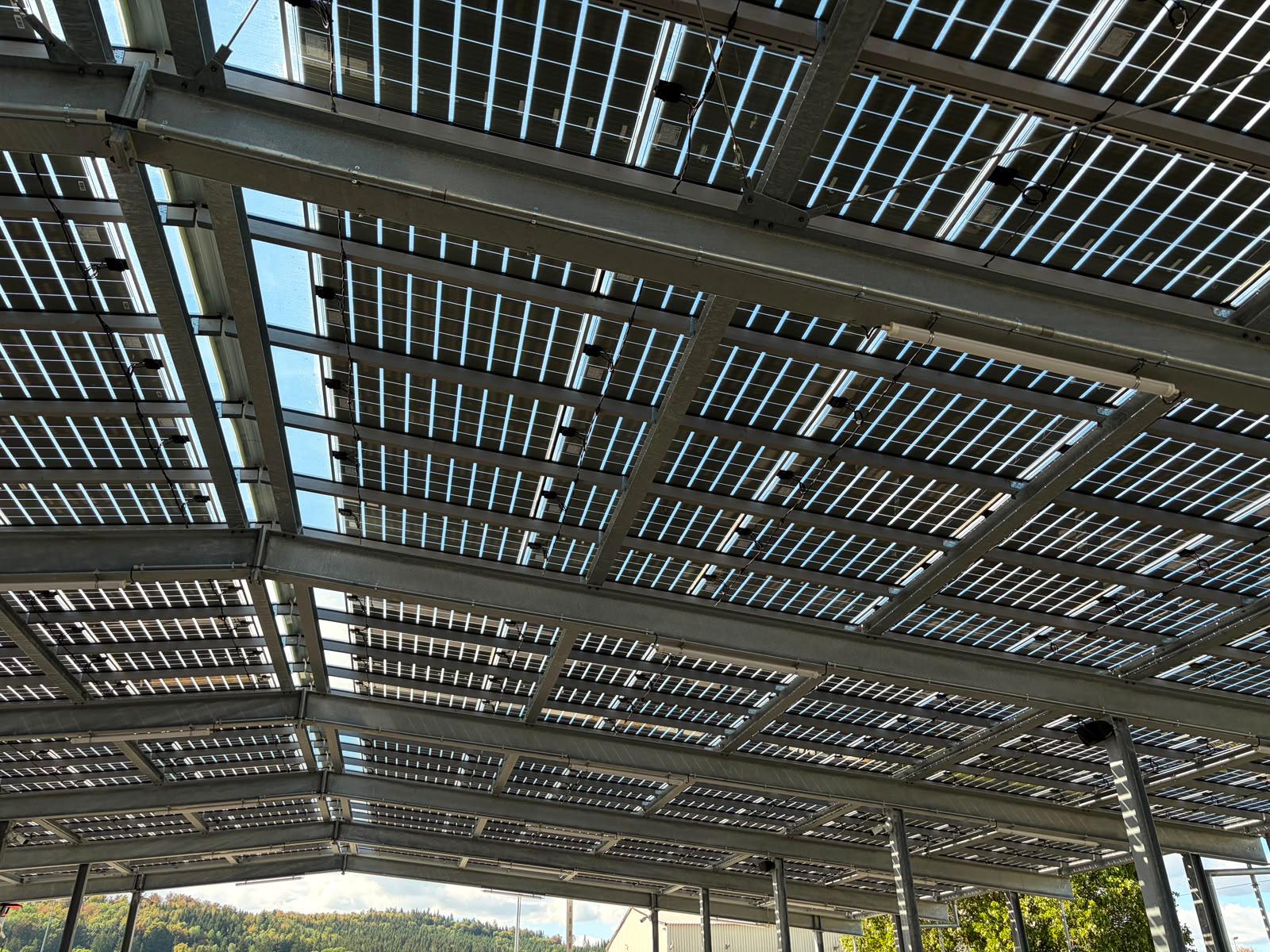 Waschpark, Deutschland: Carport-PV – die größte Anlage im Netz